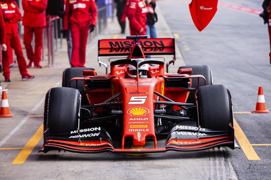  Ferrari SF90 (670) 2019 года  (фото 11 из 13)